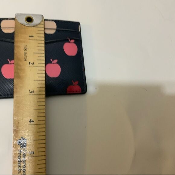 NWT Kate Spade NYC Big Apple Small Slim Card Holder KJ060 | eBay Authentic Kate spade Leather apple print card case holder